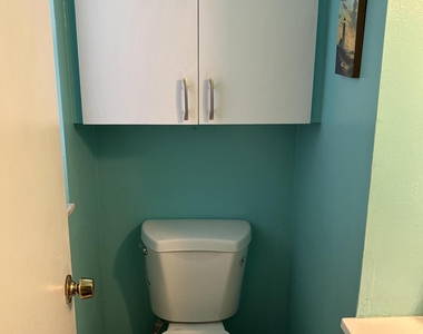 5300 Ne 24th Terrace - Photo Thumbnail 13
