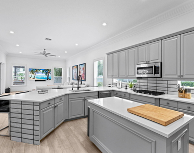 12442 Equine Lane - Photo Thumbnail 9