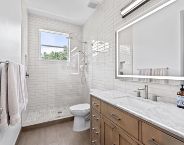 12442 Equine Lane - Photo Thumbnail 32