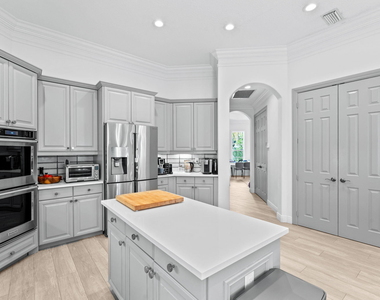 12442 Equine Lane - Photo Thumbnail 11