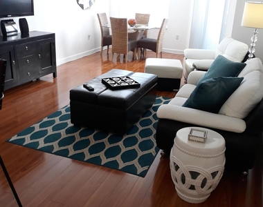 520 Se 5 Avenue - Photo Thumbnail 13