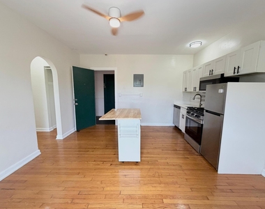 623 Park Place - Photo Thumbnail 8