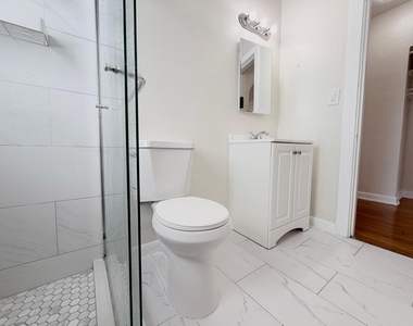 623 Park Place - Photo Thumbnail 7