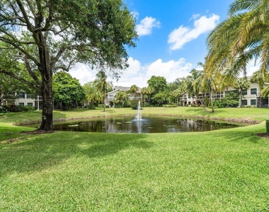 11863 Wimbledon Circle - Photo Thumbnail 6