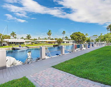 1461 S Ocean Boulevard - Photo Thumbnail 7