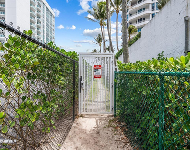 1461 S Ocean Boulevard - Photo Thumbnail 3