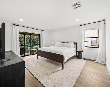 13105 Belhaven Court - Photo Thumbnail 2