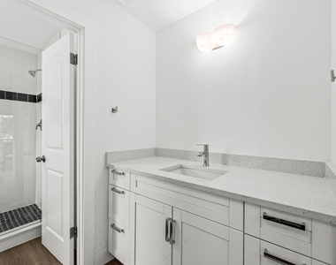 13105 Belhaven Court - Photo Thumbnail 24