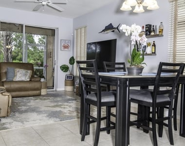 3751 Nw Willow Creek Drive - Photo Thumbnail 10