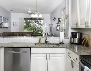 3751 Nw Willow Creek Drive - Photo Thumbnail 5