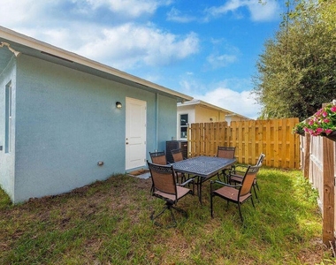2677 Hiawatha Avenue - Photo Thumbnail 25