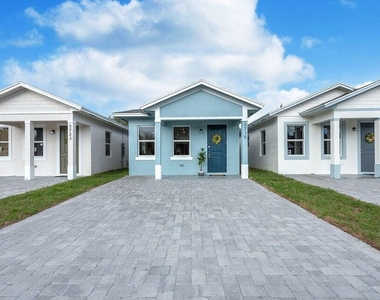 2615 Hiawatha Avenue - Photo Thumbnail 1