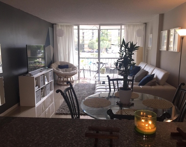 10 Royal Palm Way - Photo Thumbnail 5