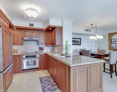 651 Okeechobee Boulevard - Photo Thumbnail 1