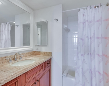 651 Okeechobee Boulevard - Photo Thumbnail 9