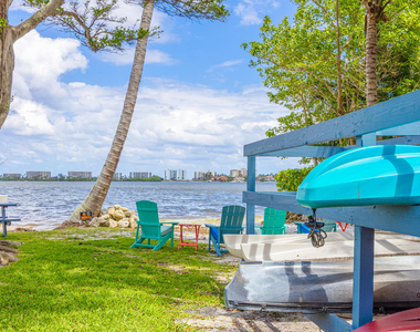 1516 S Lakeside Drive - Photo Thumbnail 16