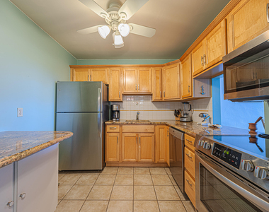 1516 S Lakeside Drive - Photo Thumbnail 6