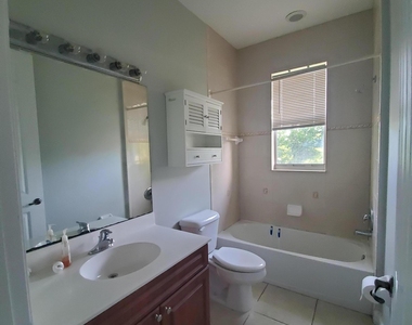 115 Akron Street - Photo Thumbnail 13
