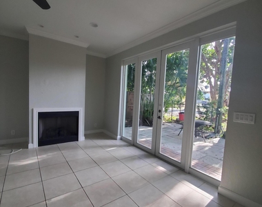 115 Akron Street - Photo Thumbnail 6