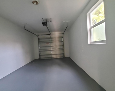 115 Akron Street - Photo Thumbnail 20