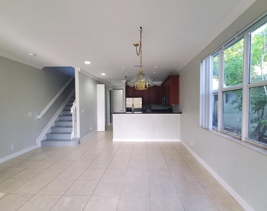115 Akron Street - Photo Thumbnail 5