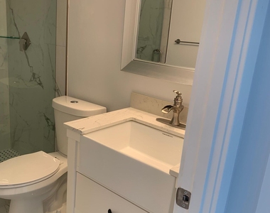 2786 Tennis Club Drive - Photo Thumbnail 9