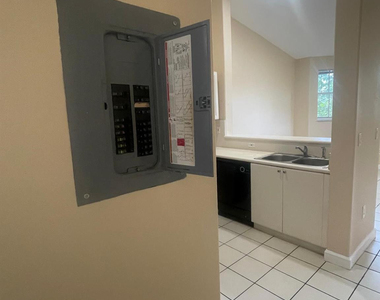 2903 Se 17th Avenue - Photo Thumbnail 8