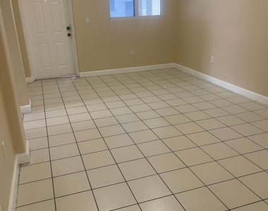 2903 Se 17th Avenue - Photo Thumbnail 7
