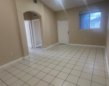 2903 Se 17th Avenue - Photo Thumbnail 10