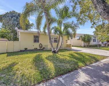 510 48th Street - Photo Thumbnail 2