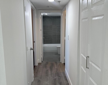 2786 Tennis Club Drive - Photo Thumbnail 12