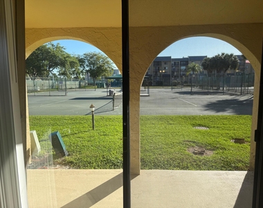 2786 Tennis Club Drive - Photo Thumbnail 24
