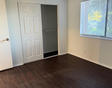 2786 Tennis Club Drive - Photo Thumbnail 20