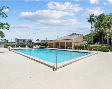 2786 Tennis Club Drive - Photo Thumbnail 25