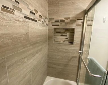 9285 Vista Del Lago - Photo Thumbnail 14