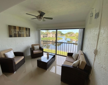 9285 Vista Del Lago - Photo Thumbnail 17