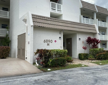 6890 Royal Palm Boulevard - Photo Thumbnail 17