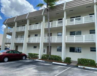 6890 Royal Palm Boulevard - Photo Thumbnail 16