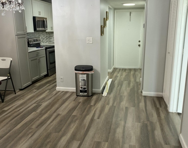 6890 Royal Palm Boulevard - Photo Thumbnail 6