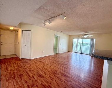 5065 Wiles Road - Photo Thumbnail 13