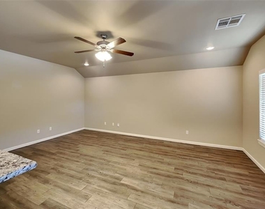 8809 Sw 55th Street - Photo Thumbnail 4