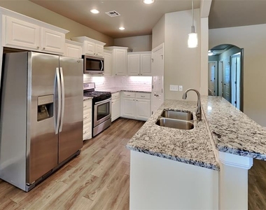8809 Sw 55th Street - Photo Thumbnail 2