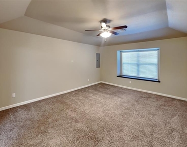 8809 Sw 55th Street - Photo Thumbnail 8