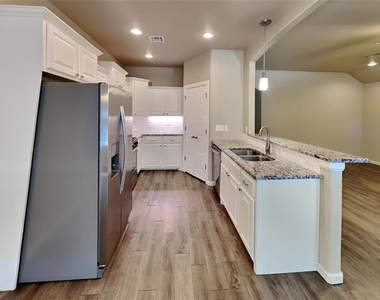 8809 Sw 55th Street - Photo Thumbnail 5