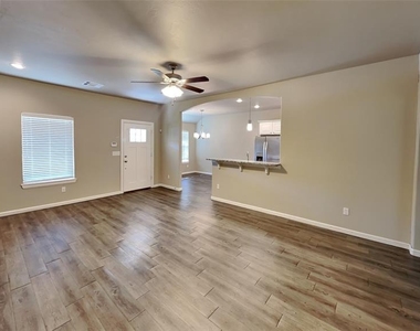 8809 Sw 55th Street - Photo Thumbnail 3