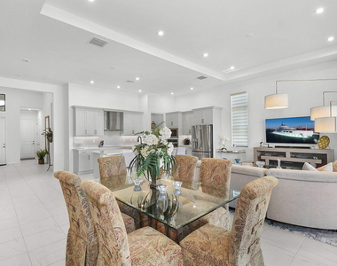 9084 Sw Arco Way - Photo Thumbnail 8