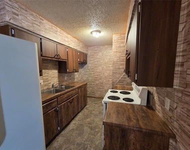 401 Se 12th Street - Photo Thumbnail 5