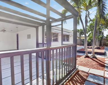 5731 Ne 17th Terrace - Photo Thumbnail 35