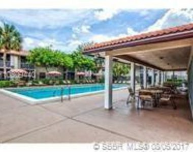 8850 Royal Palm Boulevard - Photo Thumbnail 11