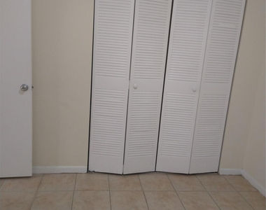 8850 Royal Palm Boulevard - Photo Thumbnail 4